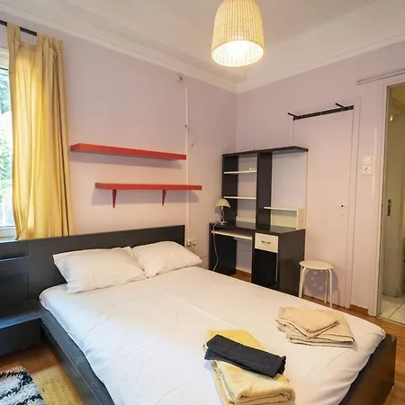 Kato Patisia Train St. 2 Bedrms 3 Pers. Apartment