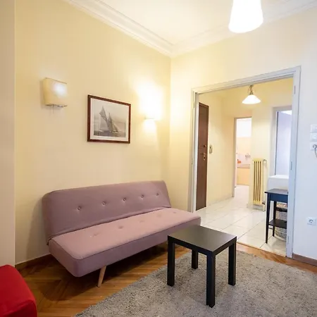Kato Patisia Train St. 2 Bedrms 3 Pers. Apartment