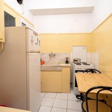 Kato Patisia Train St. 2 Bedrms 3 Pers. Apartment